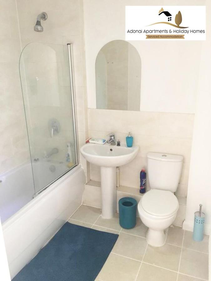 2 Bedroom Apartment At Dagenham , Adonai Serviced Accommodation, Free Wifi And Parking Exterior photo